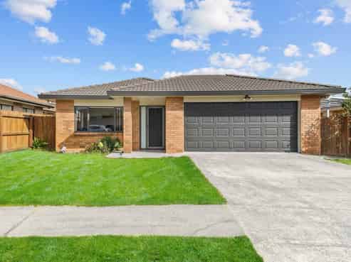 18 Maadi Place, Papakura