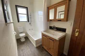 101 Mein Street , Newtown