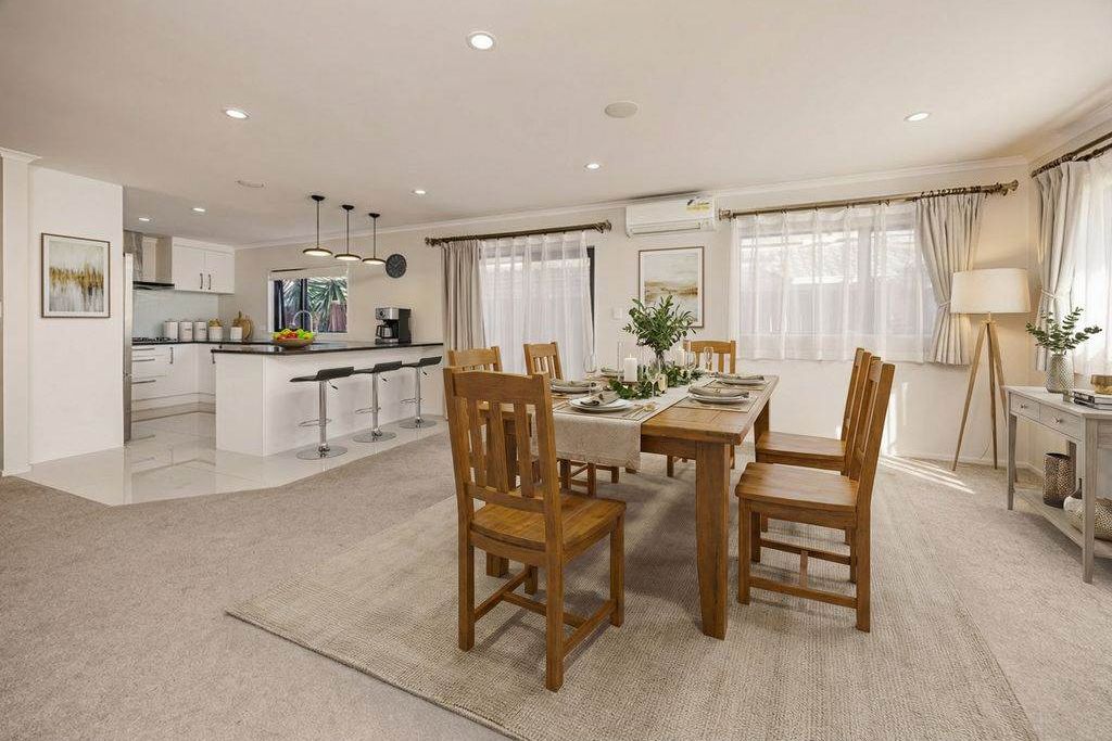 Stylish Family Living with Space and Comfort - Widok 3