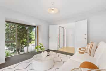 1/8 Alicia Road, Somerville