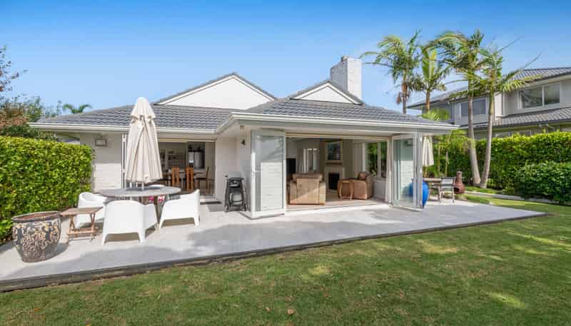 11 Elgin Place, Red Beach