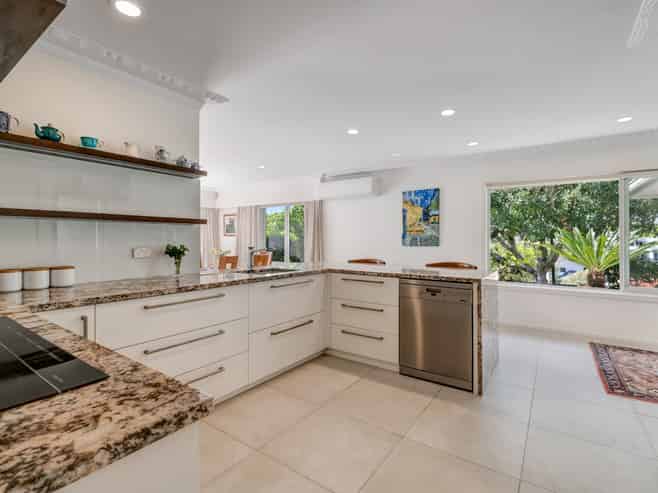 11 Elgin Place, Red Beach