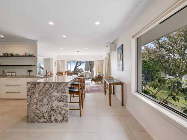 11 Elgin Place, Red Beach