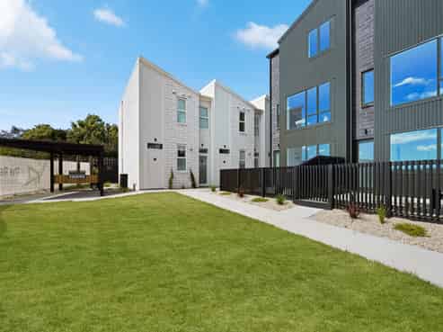 34/17 Rocky Road, Rototuna North