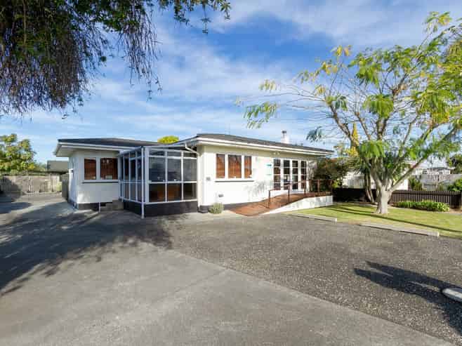 224 Kennedy Road, Onekawa