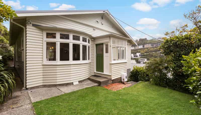 16 Butt Street, Brooklyn