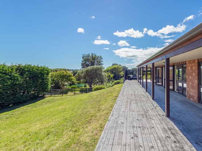 159 Pukenamu Road, Te Horo