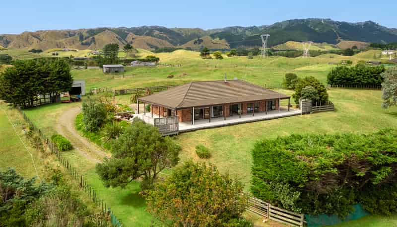 159 Pukenamu Road, Te Horo