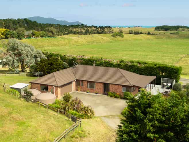 159 Pukenamu Road, Te Horo