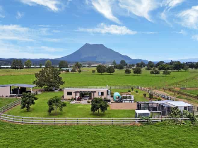 110 Lambert Road, Putauaki