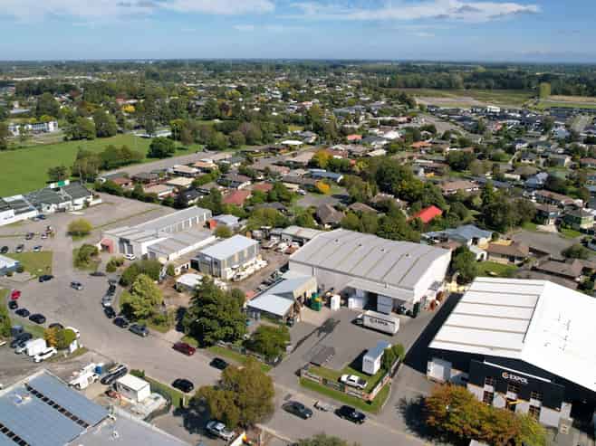 Practical Industrial Warehouse and Workshop