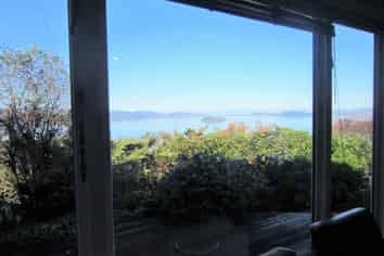 49 London Road, Korokoro