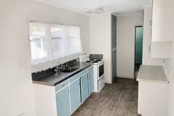 12 Robinson Street, Foxton