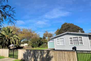 12 Robinson Street, Foxton