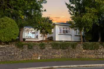 211 Fifield Terrace, Opawa