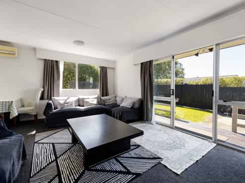 21B Dinsdale Road, Dinsdale