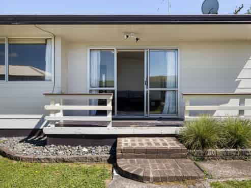 21B Dinsdale Road, Dinsdale