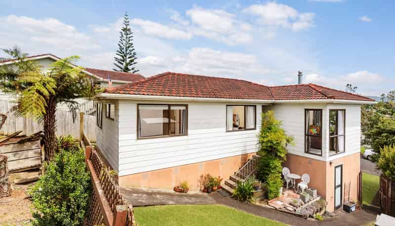 6 Adam Sunde Place, Glen Eden