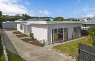 92 Michael Road, PARAPARAUMU