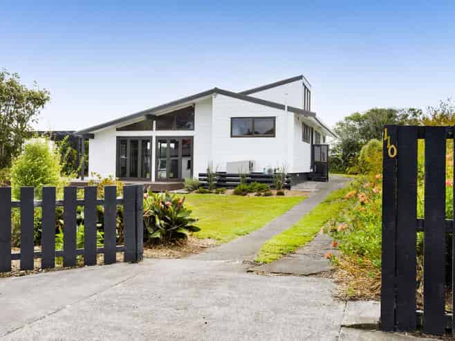 110 Fairfield Road, Hawera