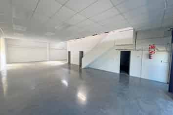 PREMIUM RETAIL ON MANUKAU RD
