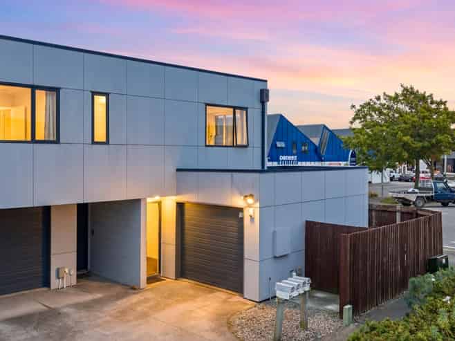 4/75 Thackeray Place, Waltham