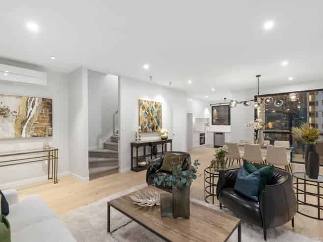 28D Claude Road, Epsom