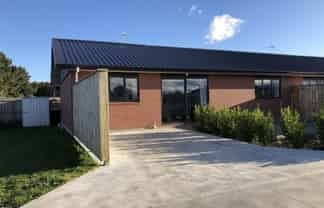 6A Brown Avenue, Carterton