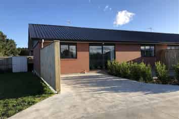 6A Brown Avenue, Carterton