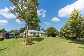 174 Kaipara Coast Highway, Helensville