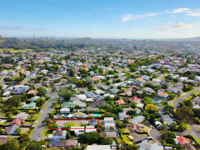 39 Athens Road, Onehunga