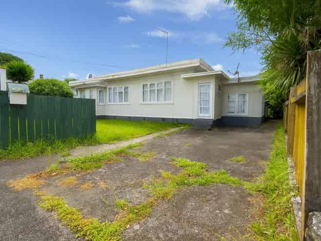 39 Athens Road, Onehunga