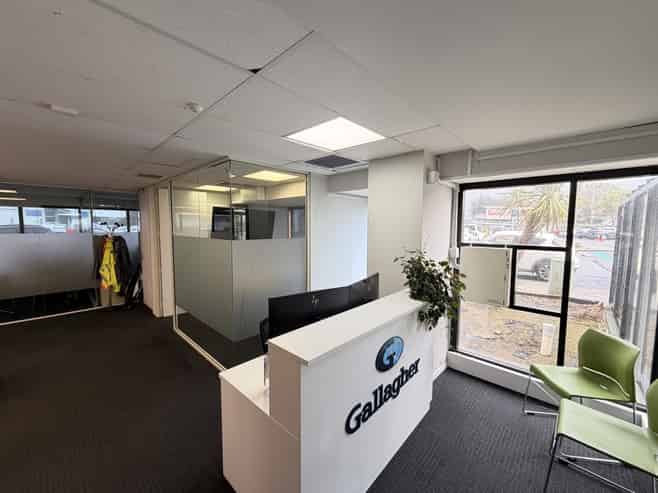 Ground floor office suited for all!