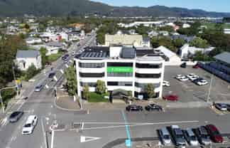 Ground floor office suited for all!