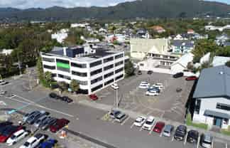 Office with a view and plenty of parks!