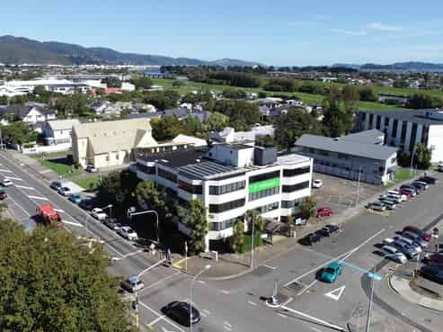 Office with a view and plenty of parks!