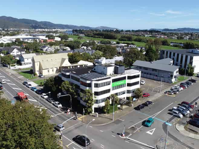 Office with a view and plenty of parks!