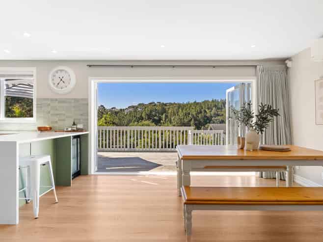 69 Island Bay Road, Beach Haven