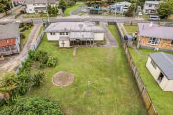 12 & 12a Bellingham Crescent, Fordlands