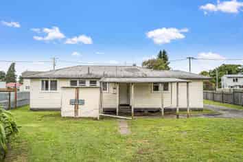 12 & 12a Bellingham Crescent, Fordlands