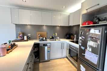 7/14 Marau Crescent, Mission Bay