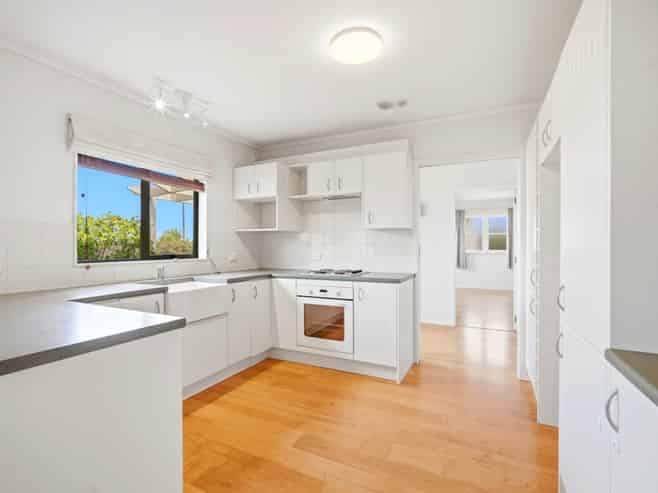 938 East Coast Road, Northcross