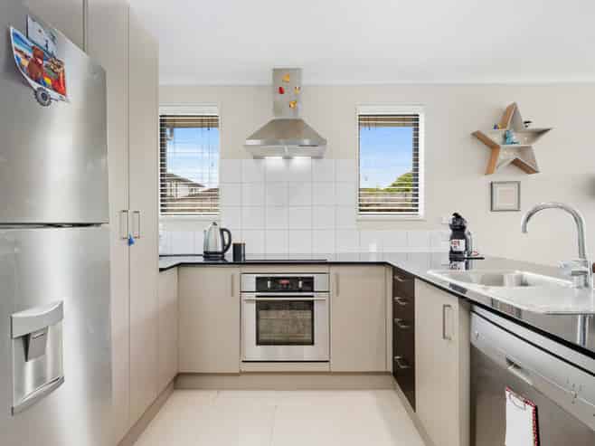 16 The Rise, Gulf Harbour