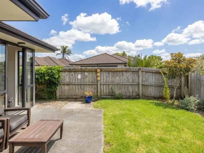 16 The Rise, Gulf Harbour