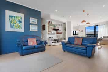 8c Lyndhurst Street, Waiotaiki Bay