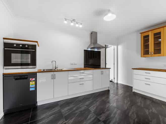 200 South Road, Hawera