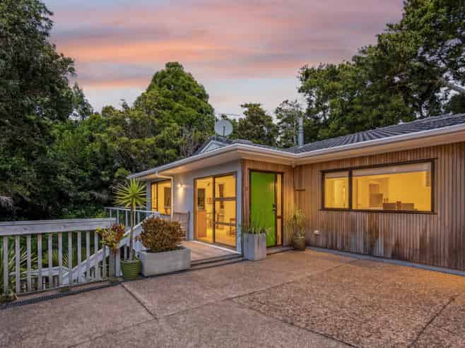 15a Nicholson Place, Hillcrest