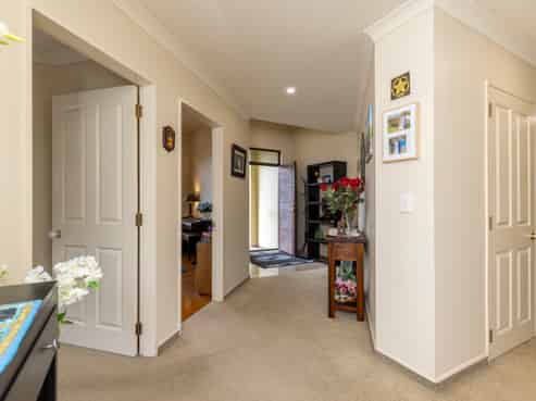 196 Milne drive, Paraparaumu