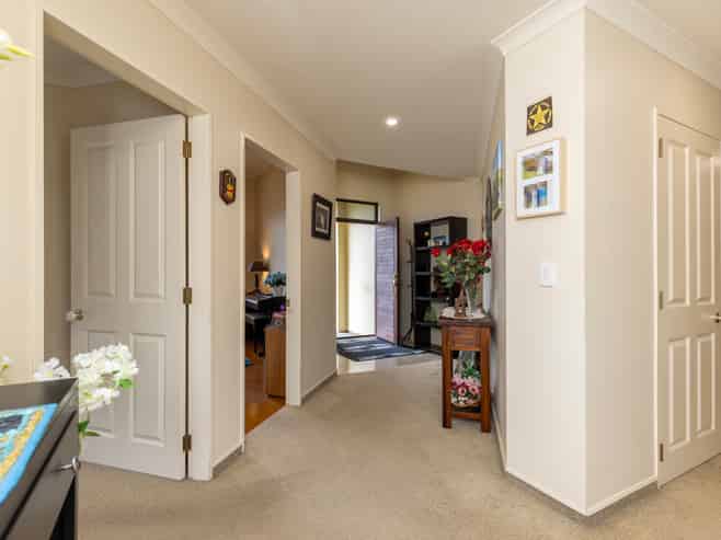 196 Milne drive, Paraparaumu