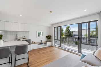 1N/3 Keystone Avenue, Three Kings